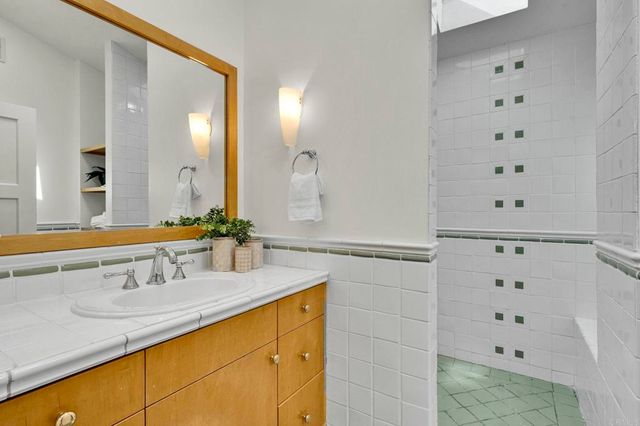 2170 Mergho Impasse, San Diego, CA 92110