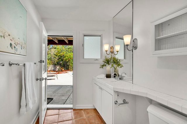 2170 Mergho Impasse, San Diego, CA 92110