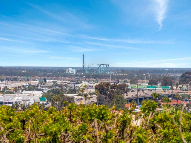 2170 Mergho Impasse, San Diego, CA 92110