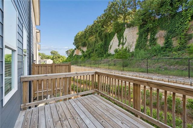 383 Skylar Way SE, Atlanta, GA 30315