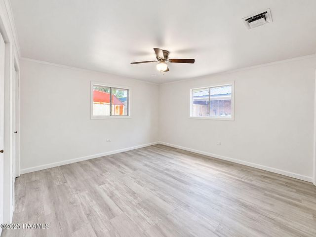 2003 Old Jeanerette Road, New Iberia, LA 70563