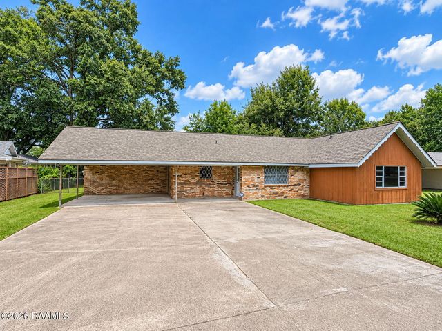 2003 Old Jeanerette Road, New Iberia, LA 70563