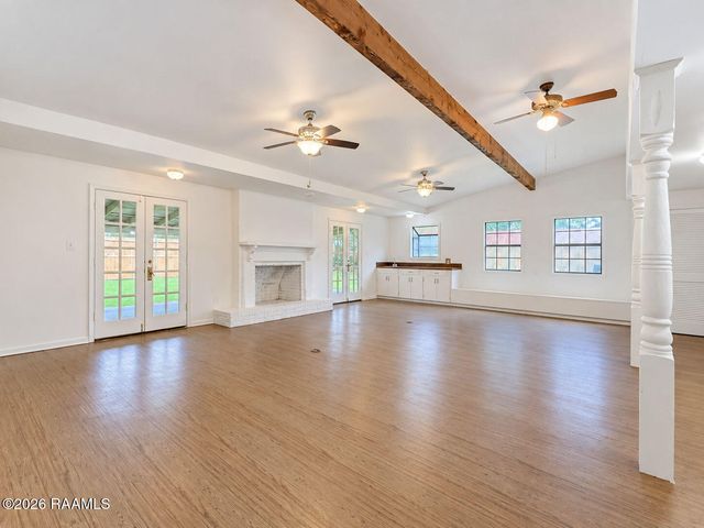 2003 Old Jeanerette Road, New Iberia, LA 70563