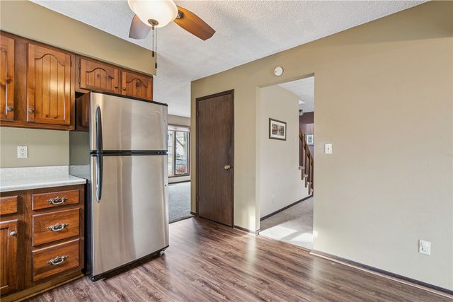 1256 Esther Ct, Iowa City, IA 52240