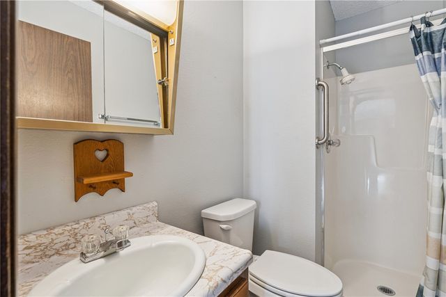 1256 Esther Ct, Iowa City, IA 52240