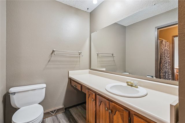 1256 Esther Ct, Iowa City, IA 52240