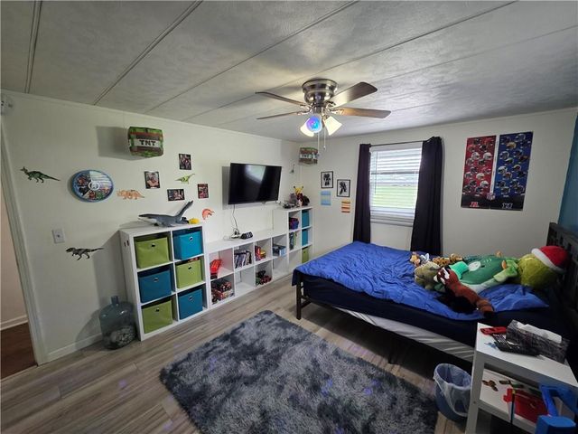 27722 S State Route 7 Highway, Harrisonville, MO 64701