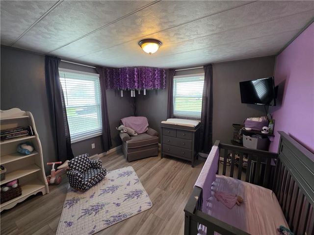 27722 S State Route 7 Highway, Harrisonville, MO 64701