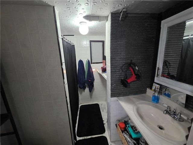 27722 S State Route 7 Highway, Harrisonville, MO 64701