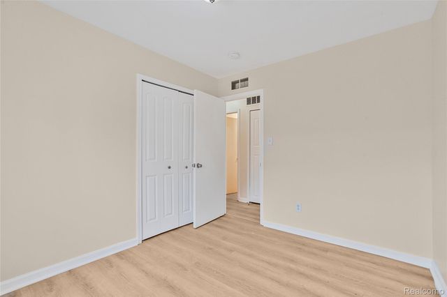 29982 Hazelwood Street, Inkster, MI 48141