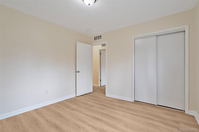 29982 Hazelwood Street, Inkster, MI 48141