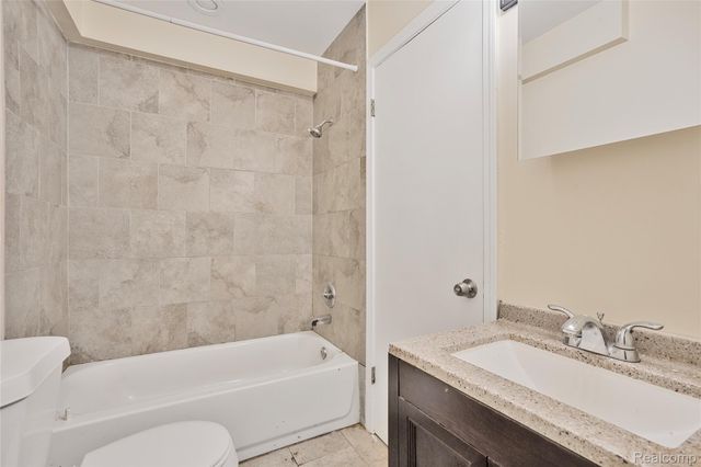 29982 Hazelwood Street, Inkster, MI 48141