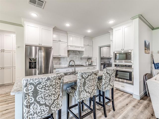 14509 Privas Lane, Yukon, OK 73099