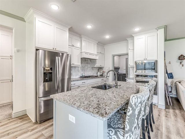 14509 Privas Lane, Yukon, OK 73099