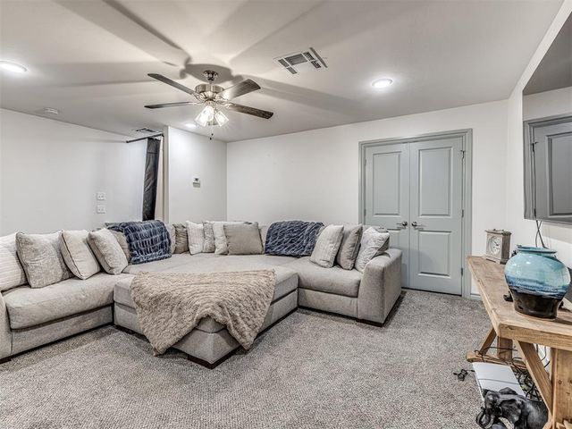 14509 Privas Lane, Yukon, OK 73099