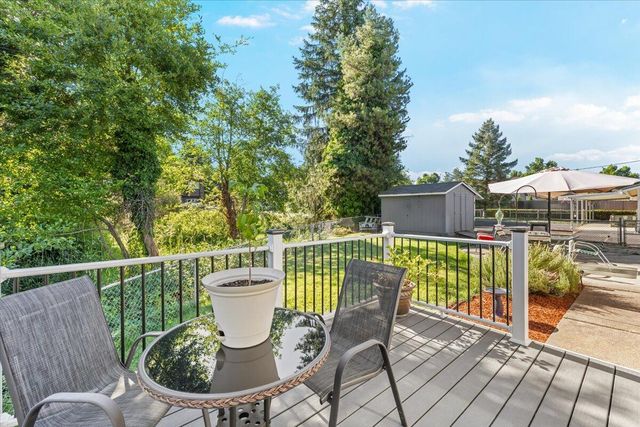 2346 Springbrook Road, Medford, OR 97504