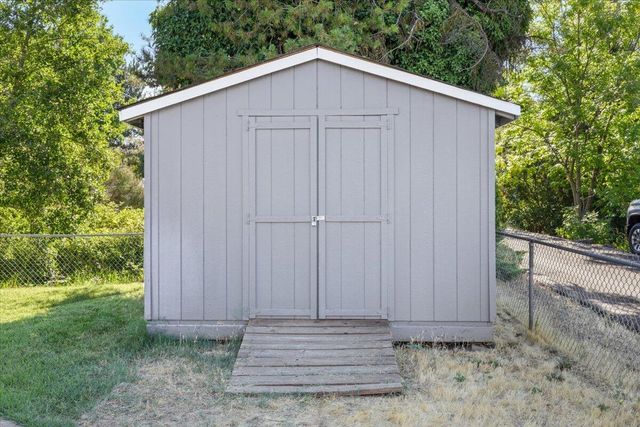 2346 Springbrook Road, Medford, OR 97504