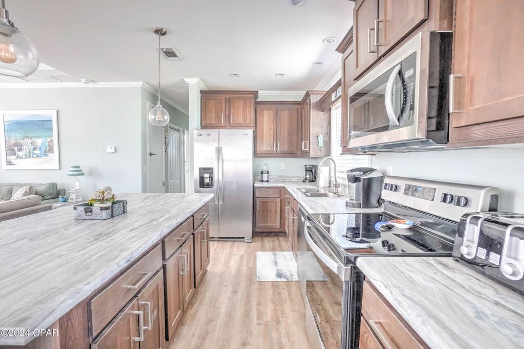 Image 17 of property listing at 20 Gulf Drive, Panama City Beach, FL 32408