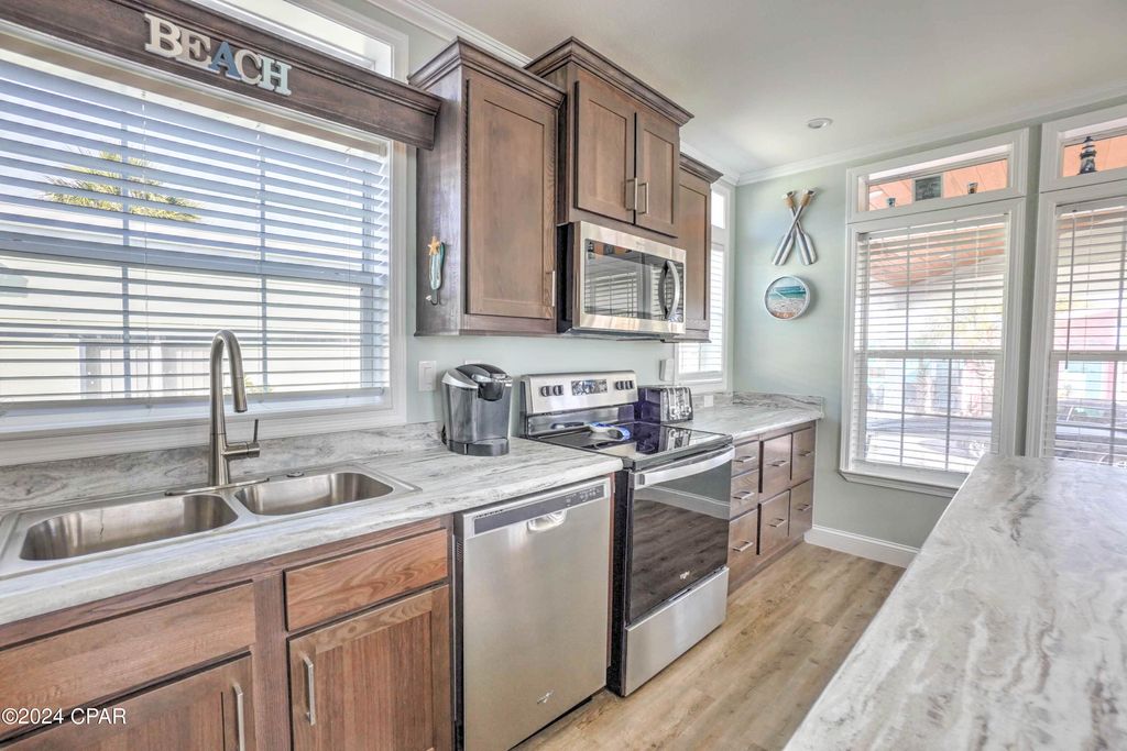Image 19 of property listing at 20 Gulf Drive, Panama City Beach, FL 32408
