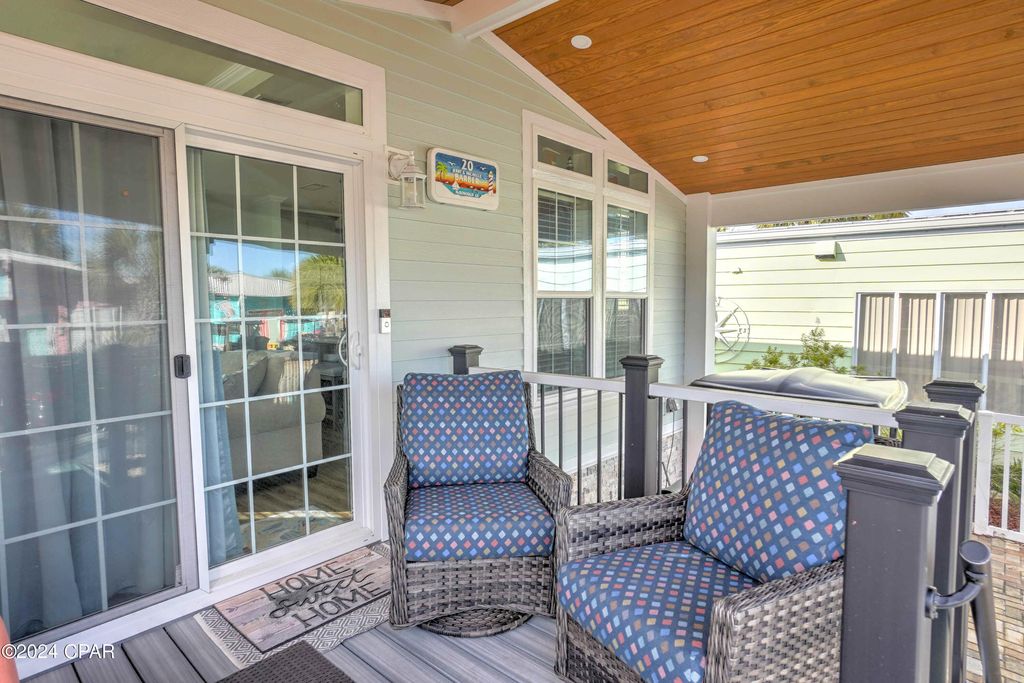 Image 4 of property listing at 20 Gulf Drive, Panama City Beach, FL 32408