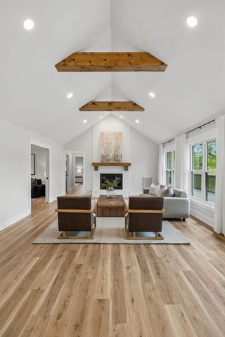 1930 Rock Springs Rd, Columbia, TN 38401
