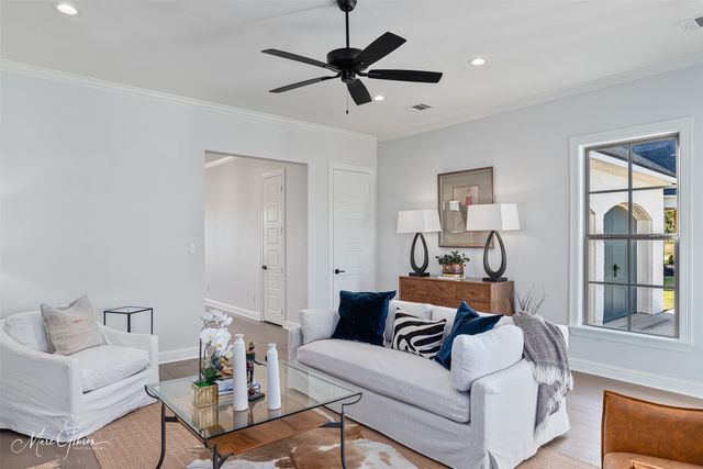 9847 Canebrake Lane, Shreveport, LA 71106