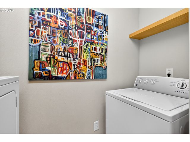 3555 SUMMERLINN Dr, West Linn, OR 97068