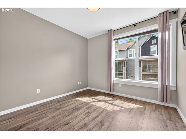 3555 SUMMERLINN Dr, West Linn, OR 97068
