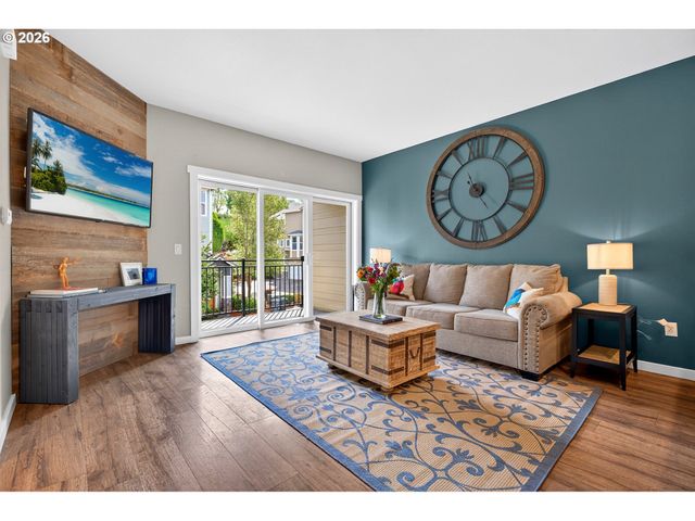 3555 SUMMERLINN Dr, West Linn, OR 97068