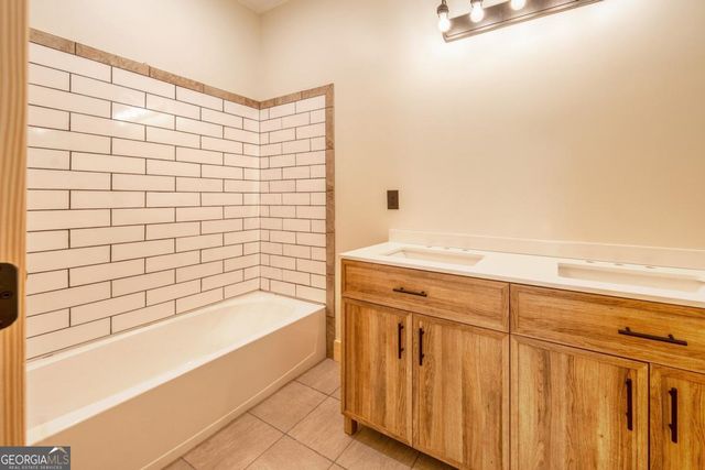 400 Molly Circle, Ellijay, GA 30540