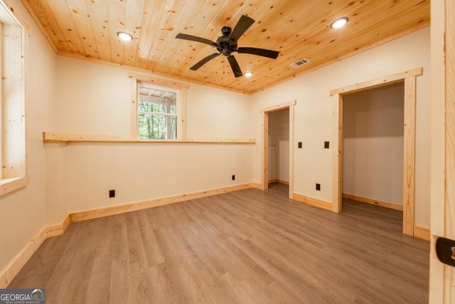 400 Molly Circle, Ellijay, GA 30540