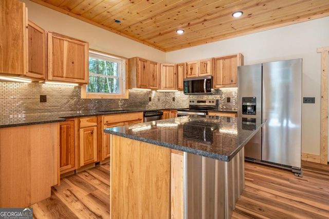 400 Molly Circle, Ellijay, GA 30540