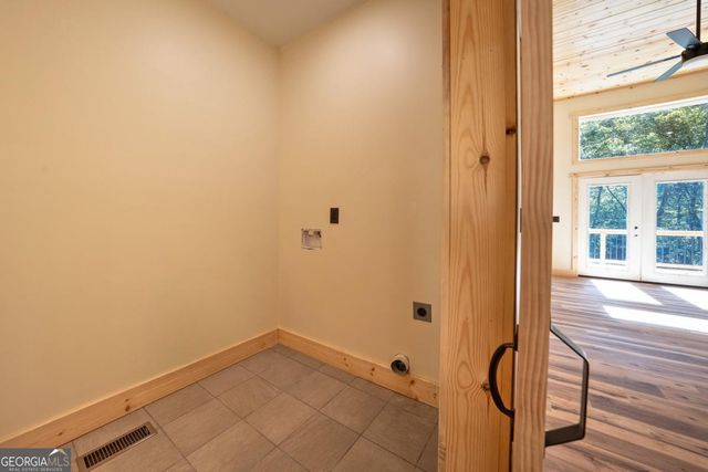 400 Molly Circle, Ellijay, GA 30540