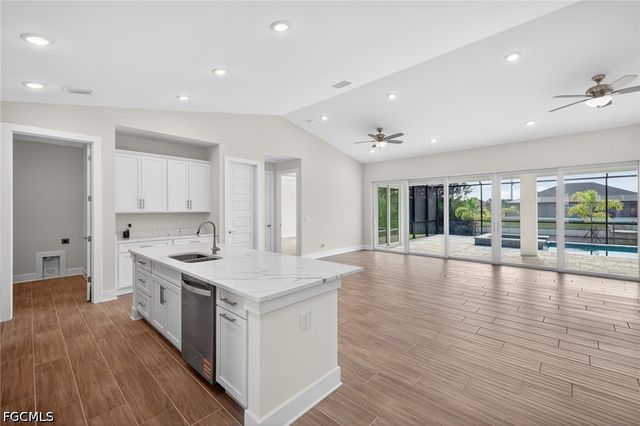 3033 SW 11th PL, Cape Coral, FL 33914