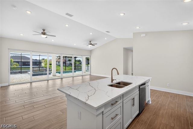 3033 SW 11th PL, Cape Coral, FL 33914