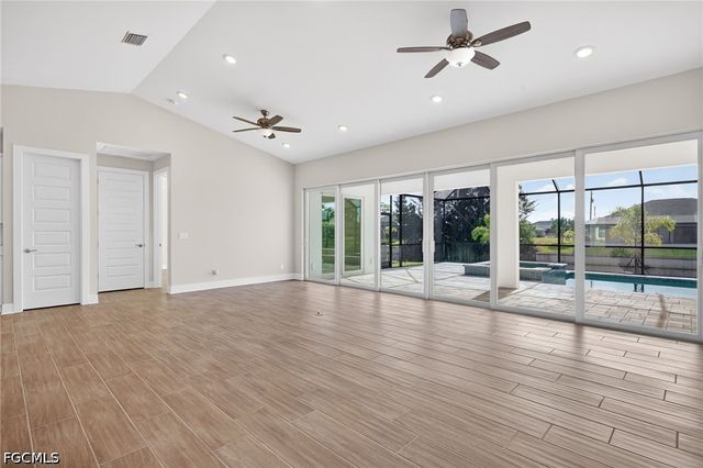 3033 SW 11th PL, Cape Coral, FL 33914