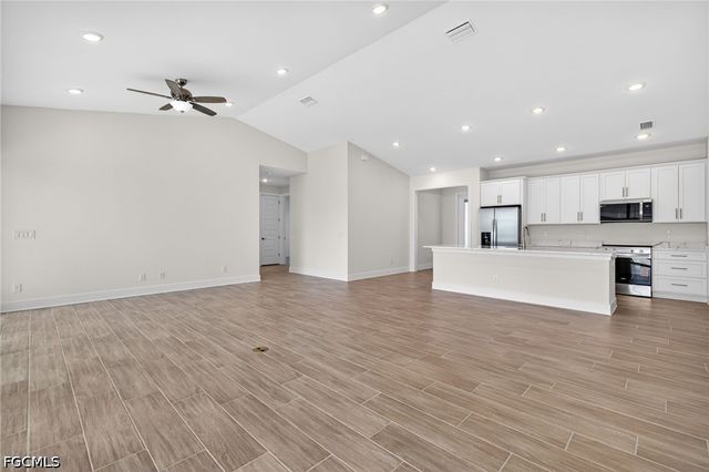 3033 SW 11th PL, Cape Coral, FL 33914