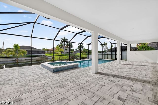 3033 SW 11th PL, Cape Coral, FL 33914