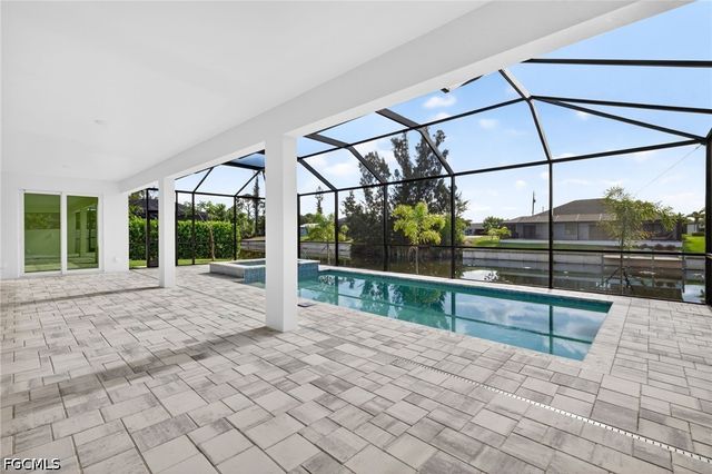 3033 SW 11th PL, Cape Coral, FL 33914