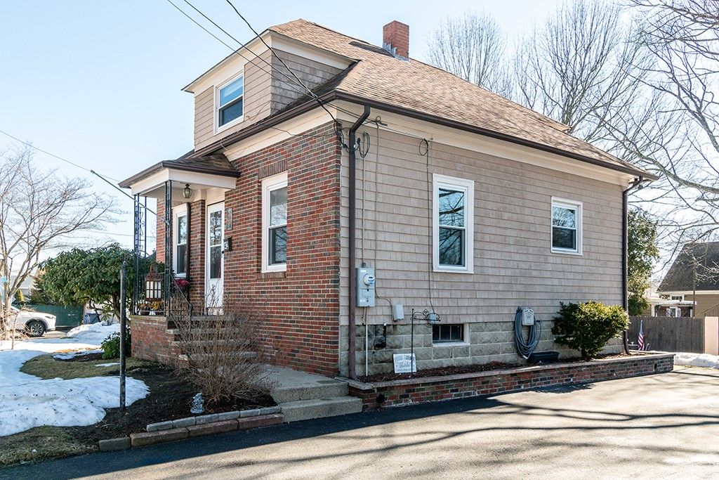 42 Archer Avenue, Johnston, RI 02919