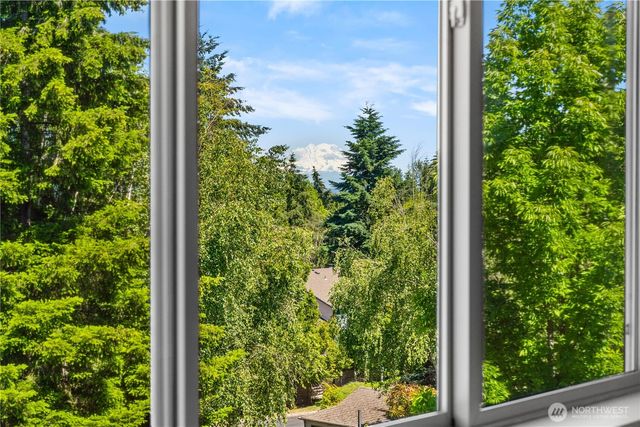 3062 Banks Lane SW, Olympia, WA 98512
