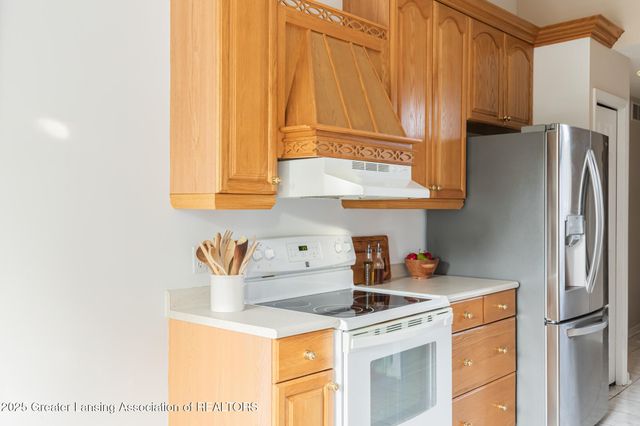 10600 S Airport Road, Dewitt, MI 48820