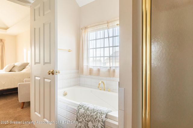 10600 S Airport Road, Dewitt, MI 48820