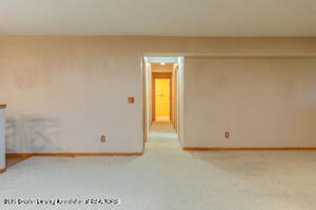 10600 S Airport Road, Dewitt, MI 48820