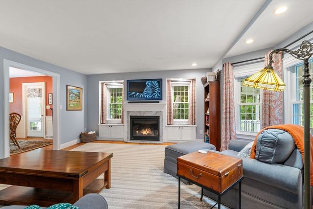 670 Webster St, Marshfield, MA 02050