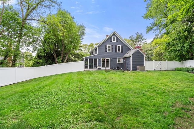 670 Webster St, Marshfield, MA 02050