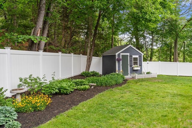 670 Webster St, Marshfield, MA 02050