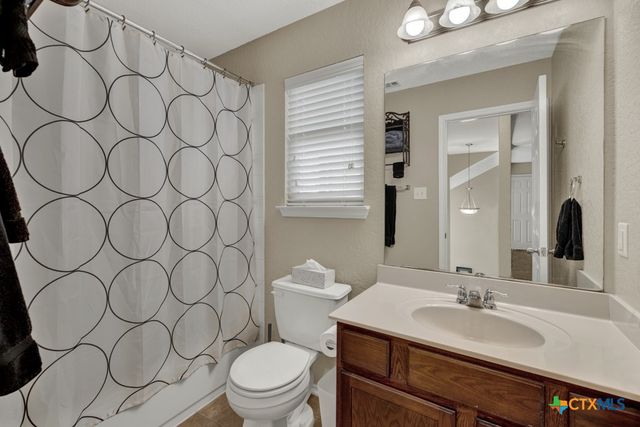 716 Hollow Ridge, Schertz, TX 78108