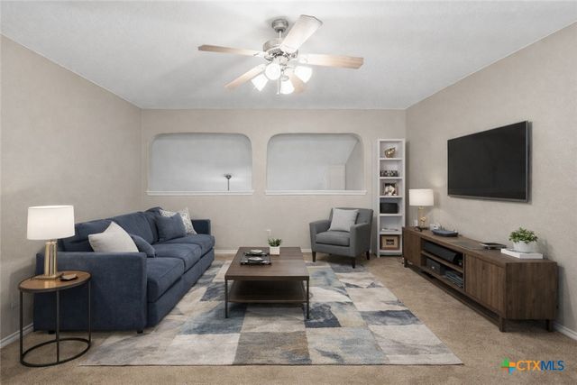 716 Hollow Ridge, Schertz, TX 78108