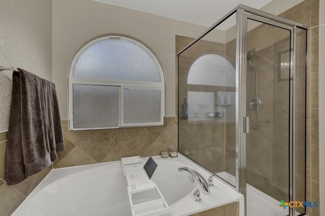 716 Hollow Ridge, Schertz, TX 78108